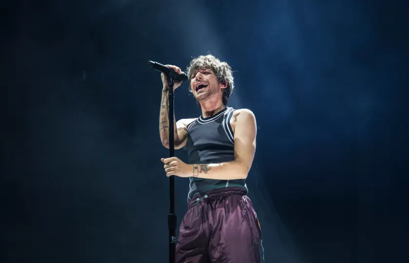 Louis Tomlinson 路易斯·汤姆林森 2026 演唱会《欧洲巡演》马德里、巴塞罗那站来了：青春回忆杀，live氛围感爆棚！