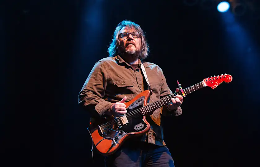 Jeff Tweedy 2026 演唱会《Spain Tour》马德里&巴塞罗那站来了：民谣摇滚灵魂现场，治愈你的每一刻