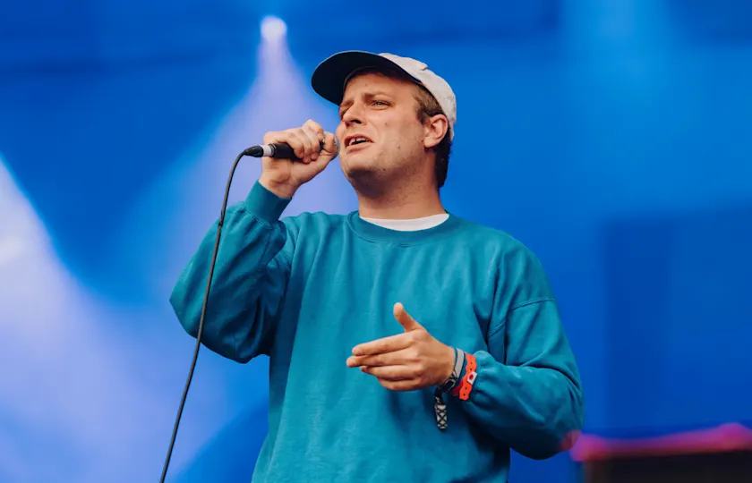 Mac DeMarco 2026年演唱会《Mac DeMarco Tour》意大利三城来了：罗马、米兰、博洛尼亚全线开唱！