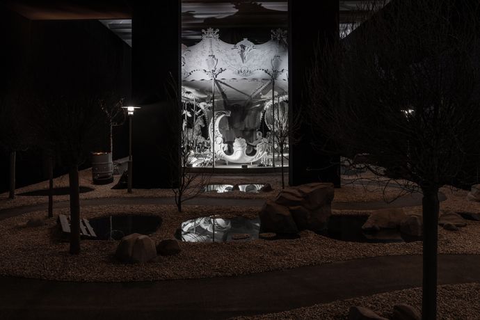 Hans Op de Beeck《Danse Macabre》：一场关于消逝与虚无的沉浸式装置与动画展